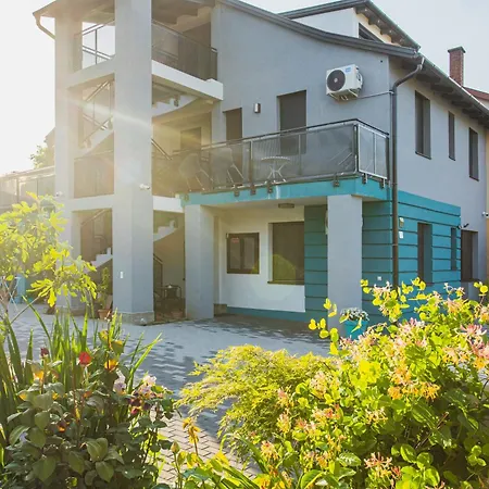Magdi Vendeghaz A-b Apartmán