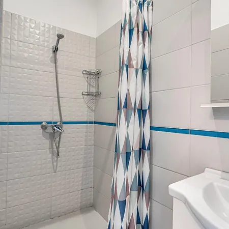Magdi Vendeghaz A-b Apartment