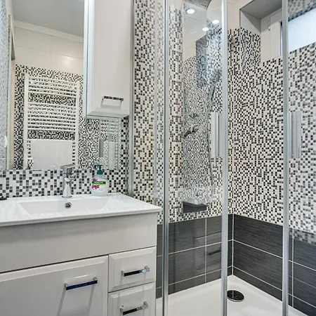 Magdi Vendeghaz A-b Apartmán