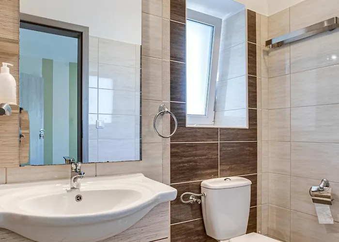 Magdi Vendeghaz A-b アパート