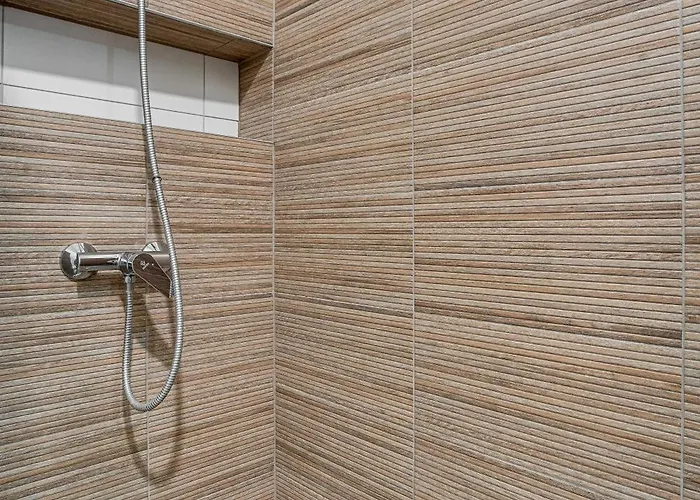 Magdi Vendeghaz A-b アパート Celldömölk