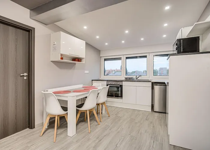 アパート Magdi Vendeghaz A-b